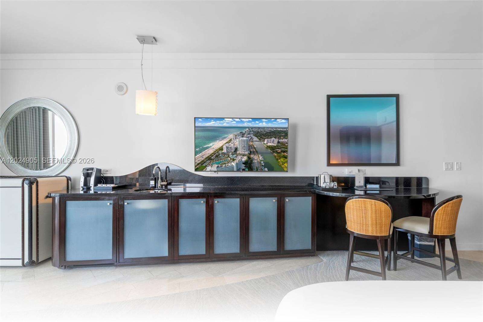 Fontainebleau 3 at 4391 Collins Ave, Miami Beach, FL 33140 - For Sale photo 7