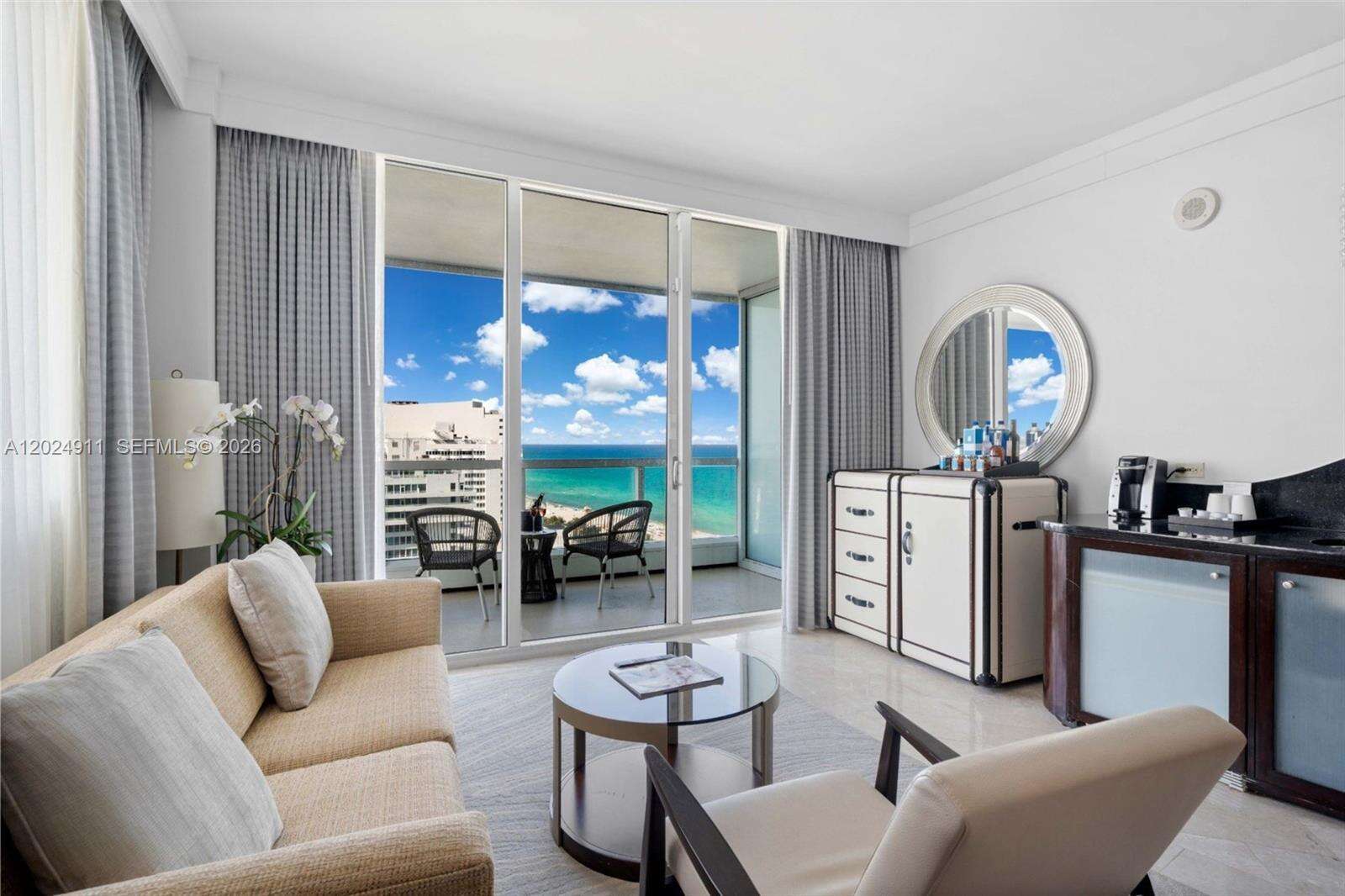 Fontainebleau 3 at 4391 Collins Ave, Miami Beach, FL 33140 - For Sale photo 5