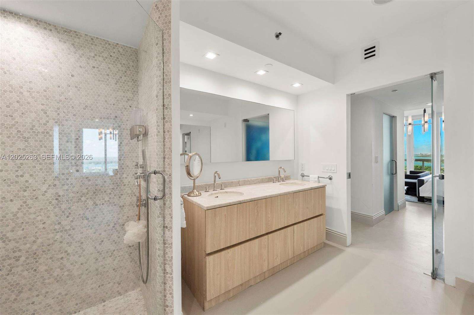 Murano At Portofino at 1000 Pointe Dr, Miami Beach, FL 33139 - For Sale photo 32