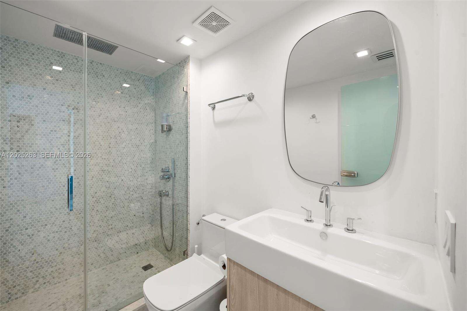 Murano At Portofino at 1000 Pointe Dr, Miami Beach, FL 33139 - For Sale photo 40