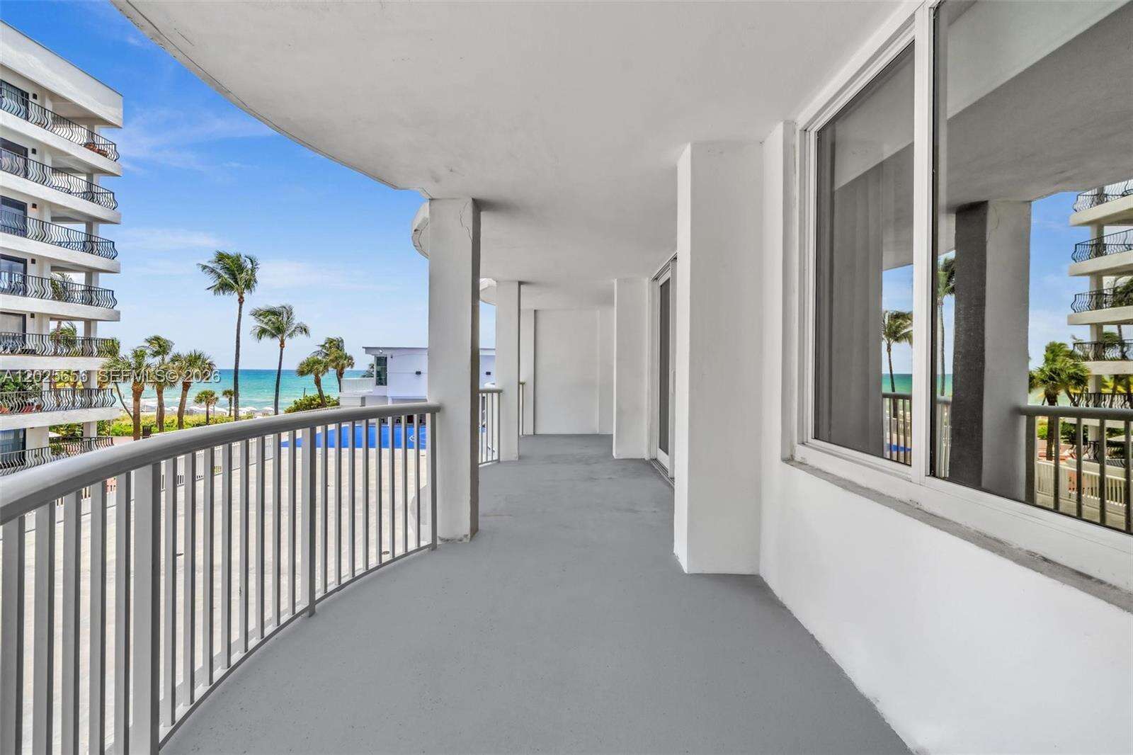 The Carriage House at 5401 Collins Ave, Miami Beach, FL 33140 - For Sale photo 11