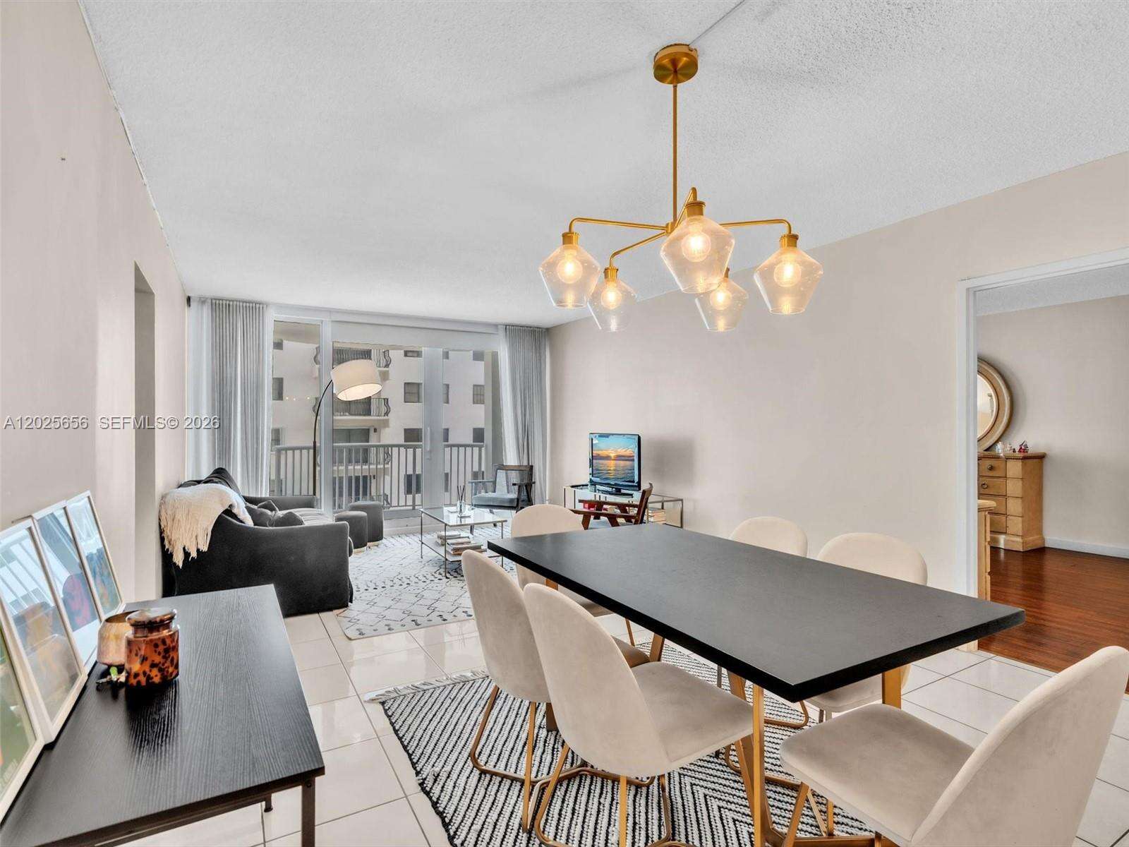 The Carriage House at 5401 Collins Ave, Miami Beach, FL 33140 - For Sale photo 5