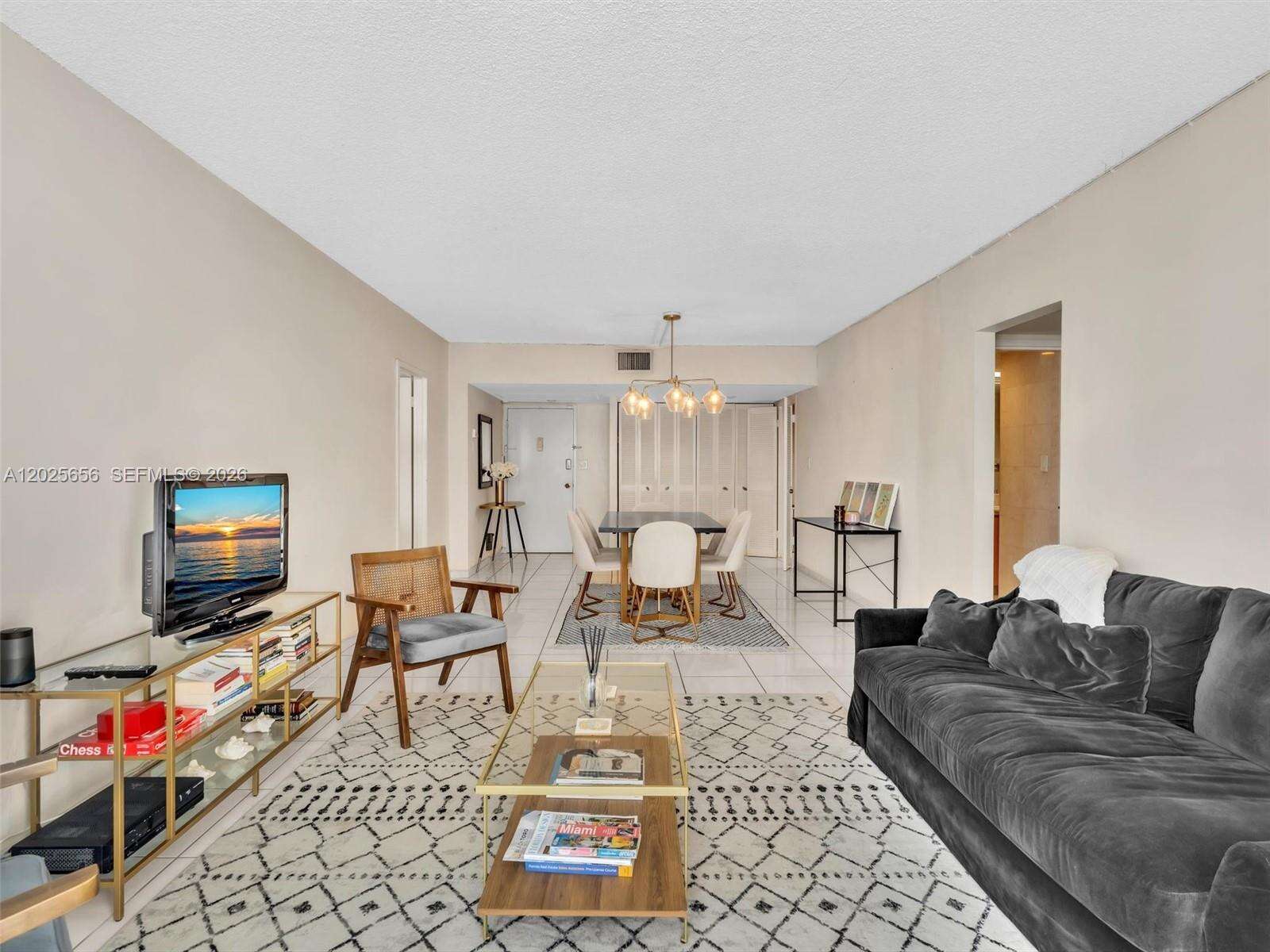 The Carriage House at 5401 Collins Ave, Miami Beach, FL 33140 - For Sale photo 6