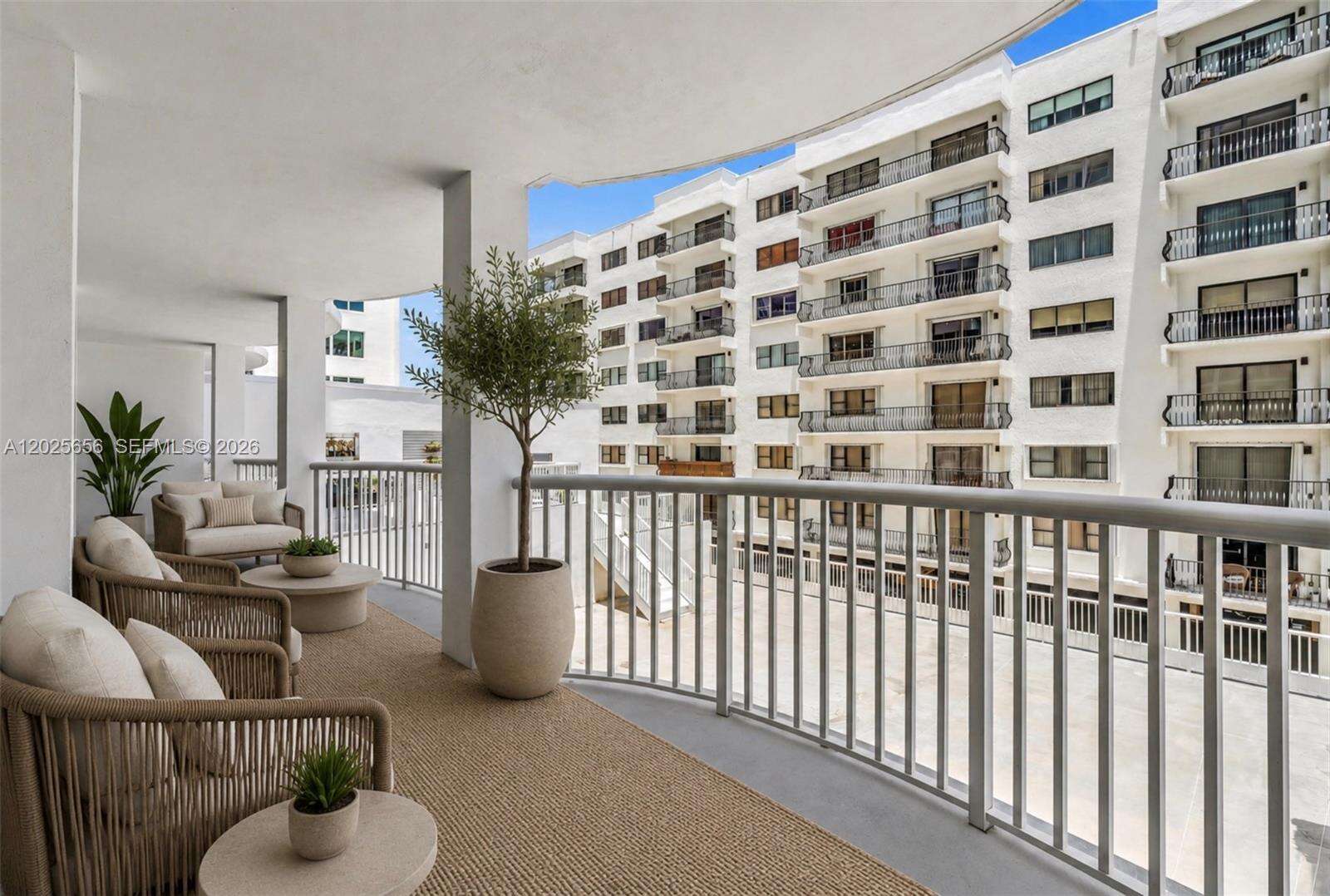 The Carriage House at 5401 Collins Ave, Miami Beach, FL 33140 - For Sale photo 10