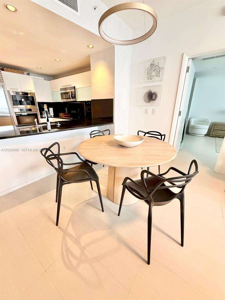 Jade Ocean at 17121 Collins Ave, Sunny Isles Beach, FL 33160 - For Sale photo 3