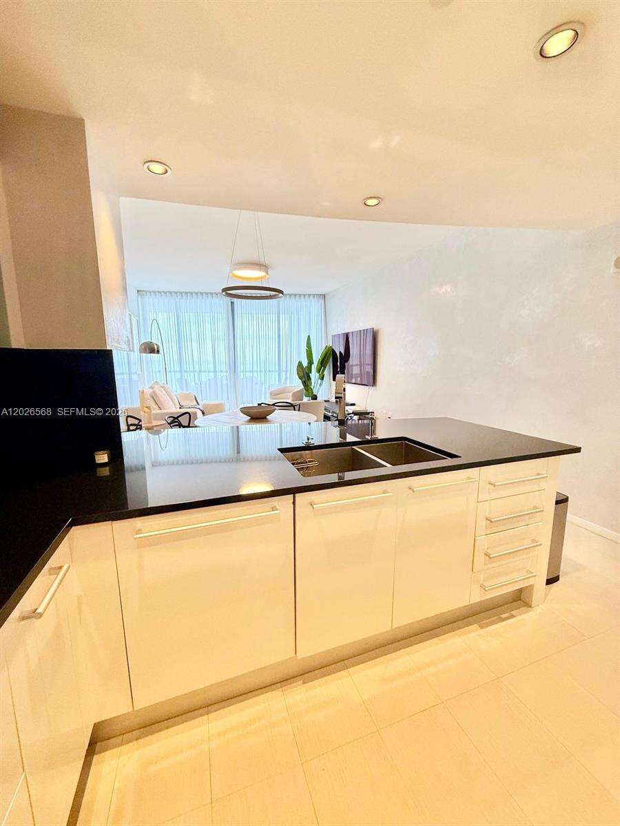 Jade Ocean at 17121 Collins Ave, Sunny Isles Beach, FL 33160 - For Sale photo 7