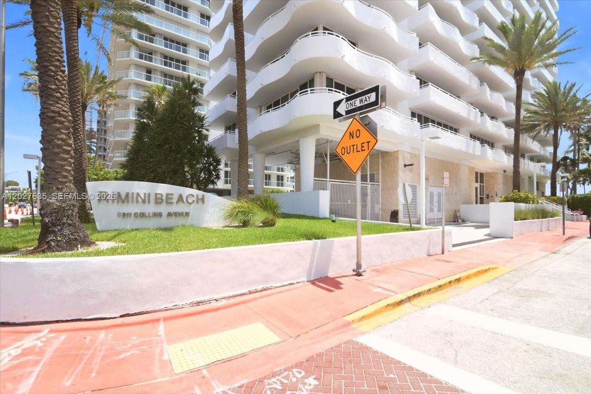 Rimini Beach Condos for Sale & Rent | Picture 1