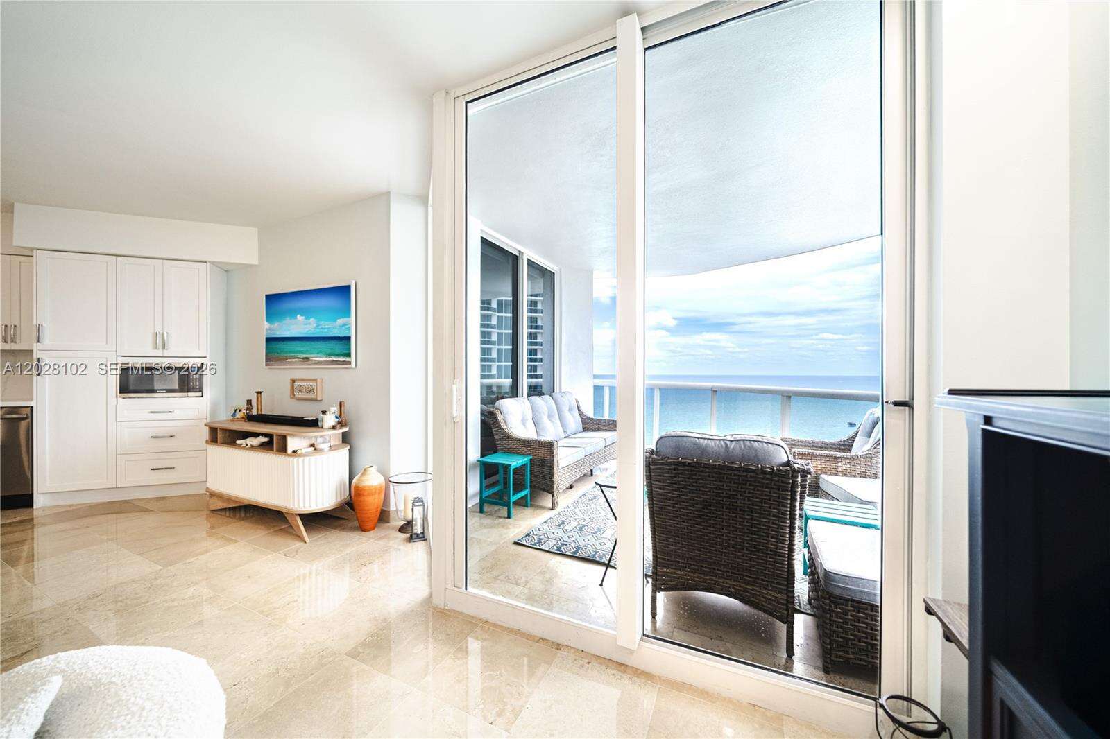 Blue Diamond at 4779 Collins Ave, Miami Beach, FL 33140 - For Sale photo 16