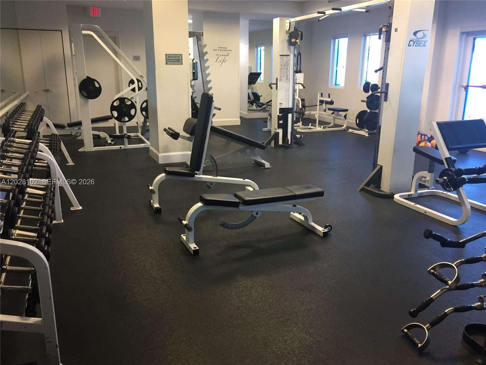 Blue Diamond at 4779 Collins Ave, Miami Beach, FL 33140 - For Sale photo 85