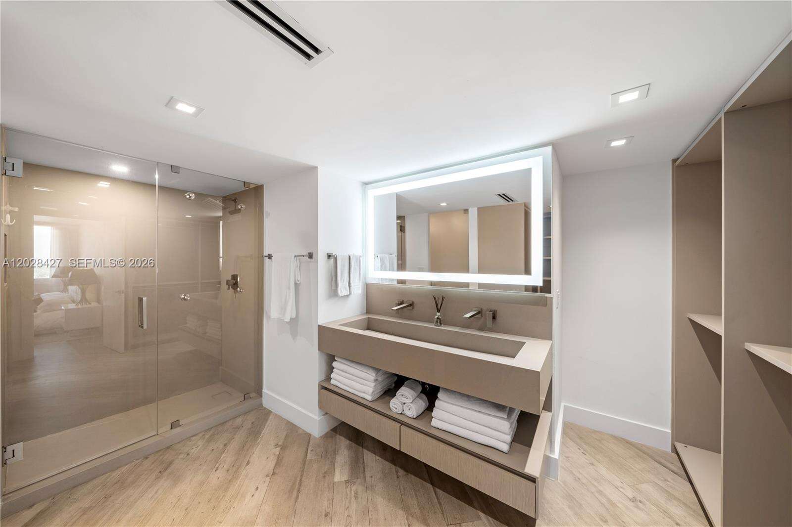 Roney Palace at 2301 Collins Ave, Miami Beach, FL 33139 - For Sale photo 14