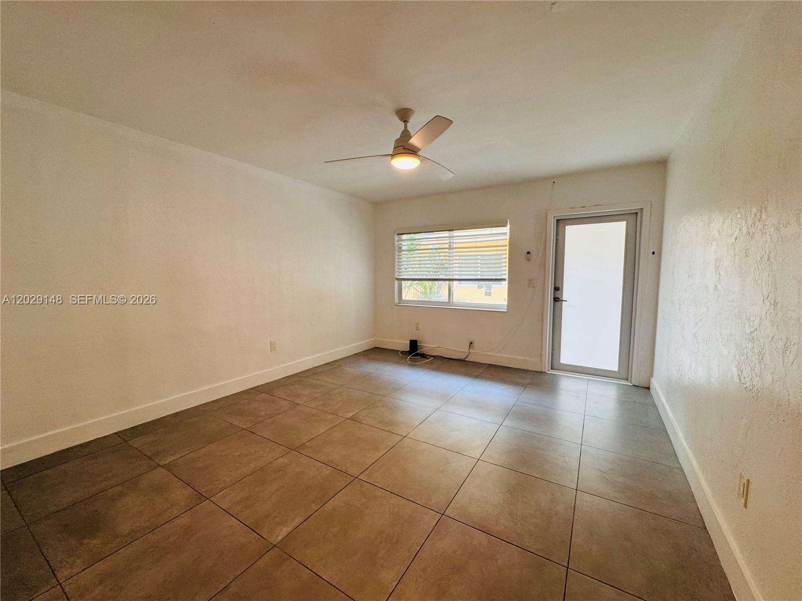 Golden Dreams Condos for Sale & Rent | Picture 1