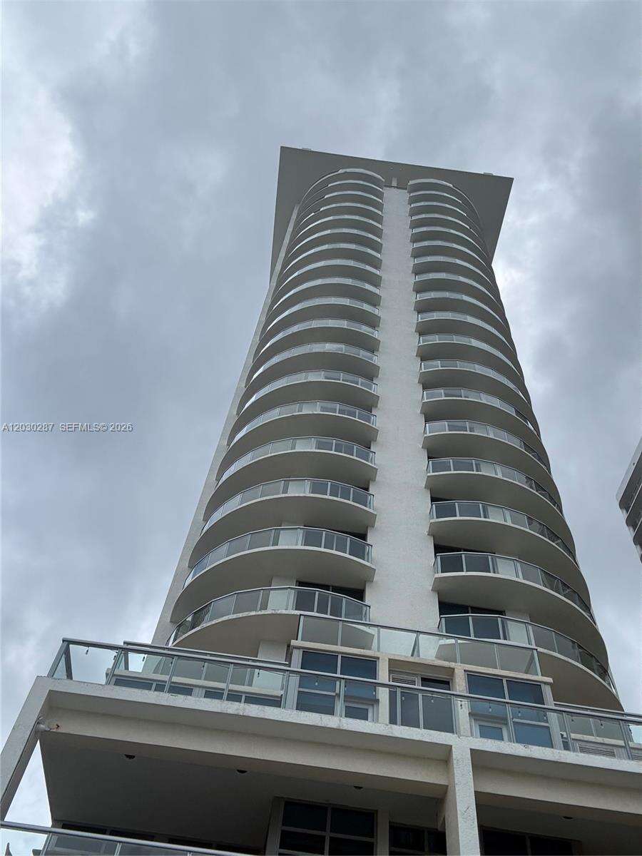 Sole at 17315 Collins Ave, Sunny Isles Beach, FL 33160 - For Sale photo 13