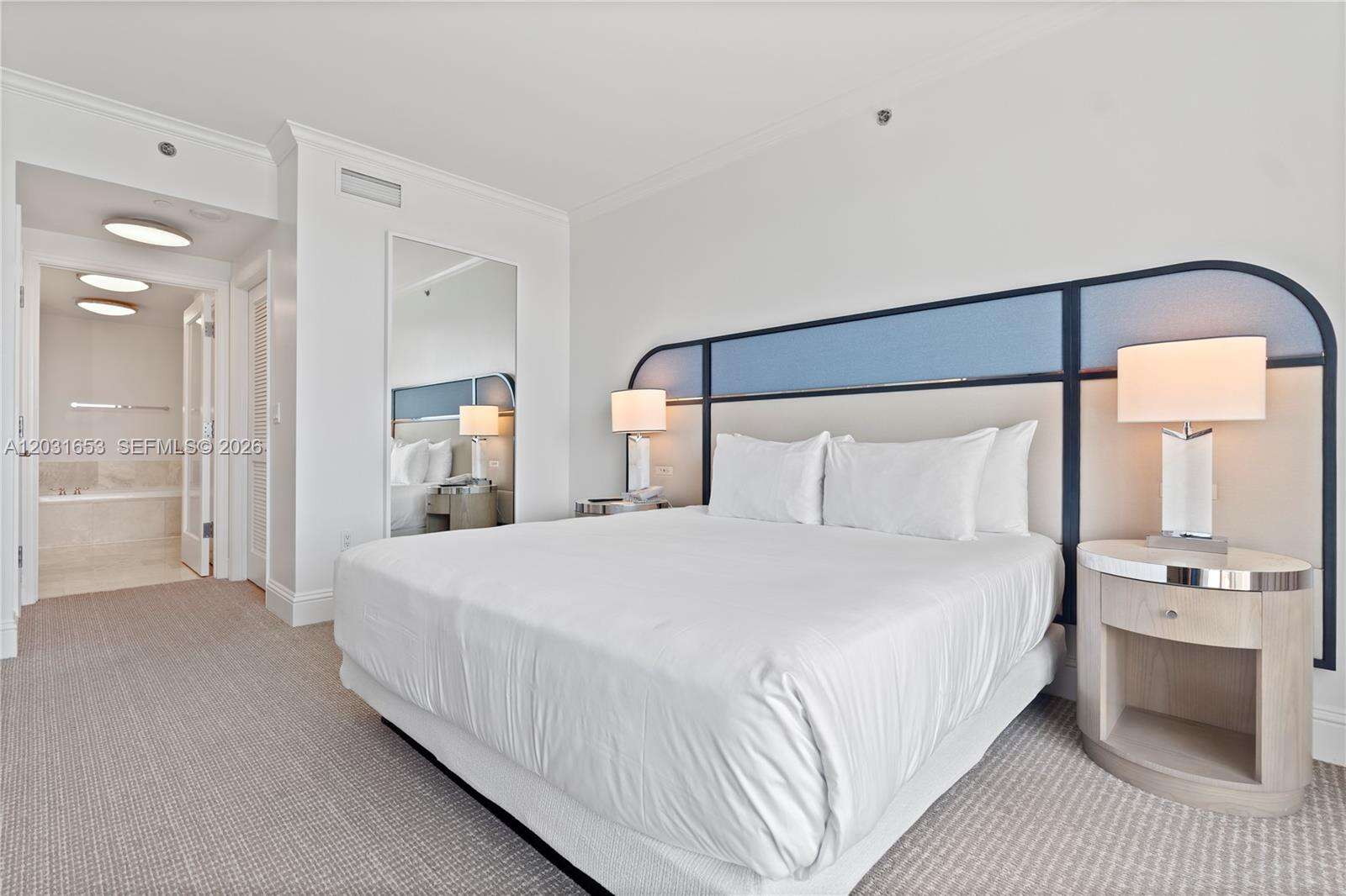 Fontainebleau 2 at 4401 Collins Ave, Miami Beach, FL 33140 - For Sale photo 25