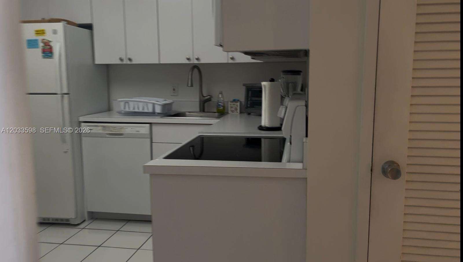 Seacoast 5151 at 5161 Collins Ave, Miami Beach, FL 33140 - For Sale photo 4