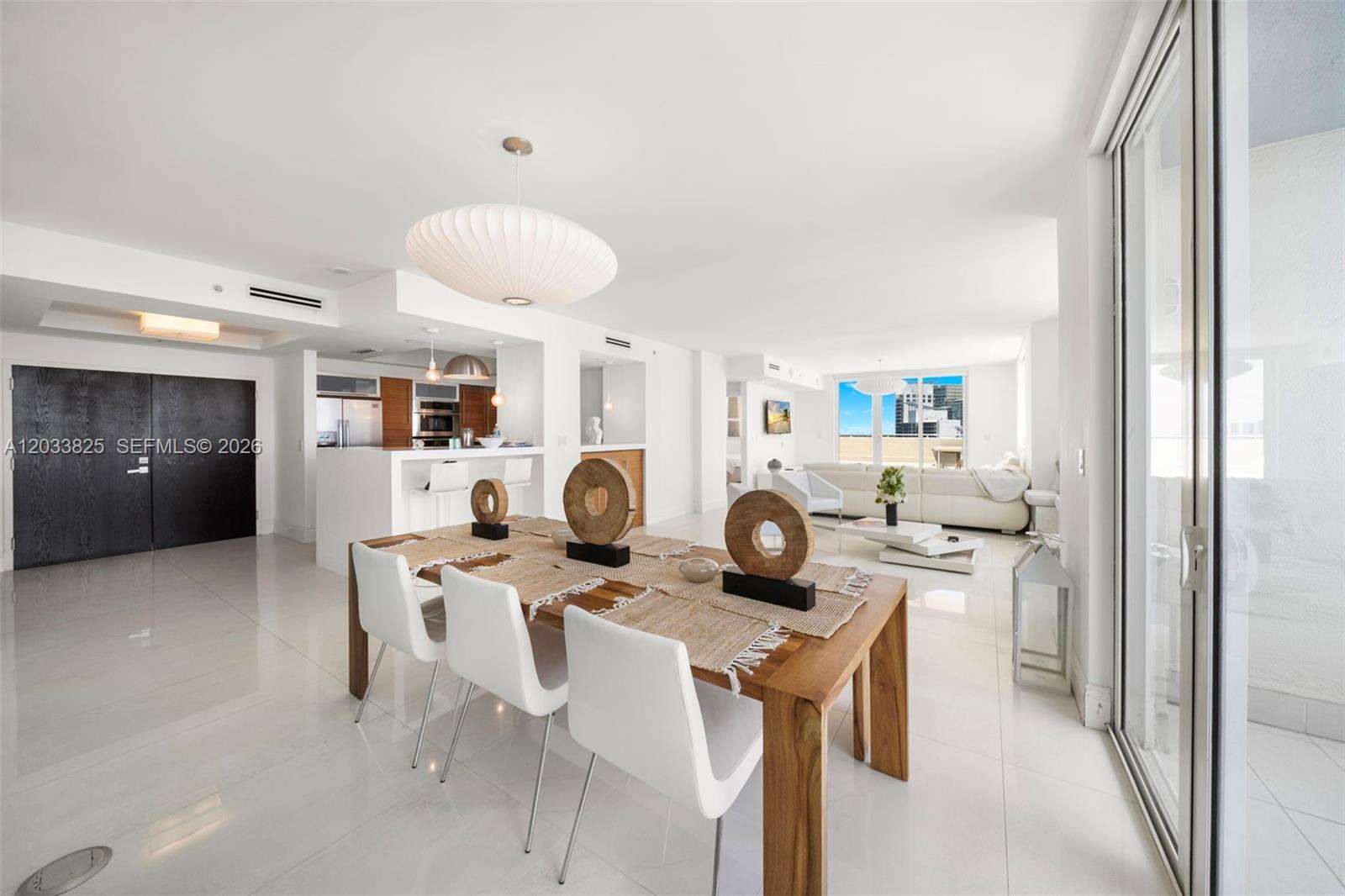 Yacht Club At Portofino at 90 Alton Rd, Miami Beach, FL 33139 - For Sale photo 6