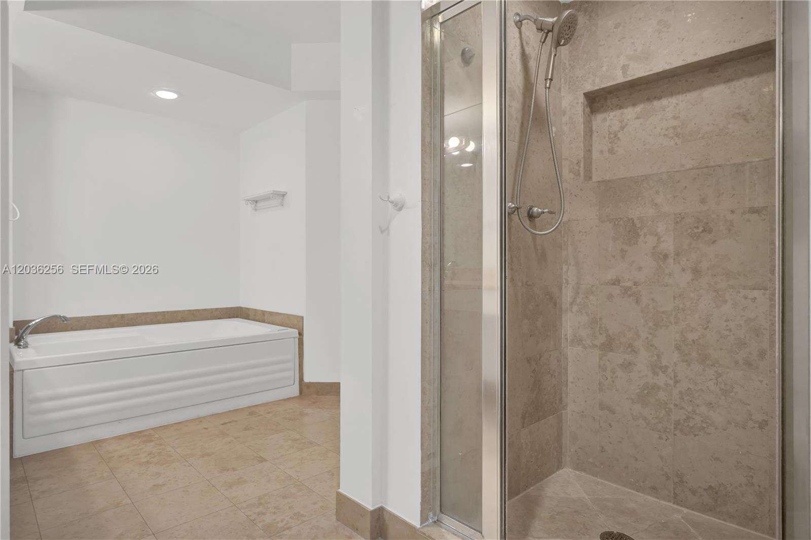 Blue Diamond at 4779 Collins Ave, Miami Beach, FL 33140 - For Sale photo 21