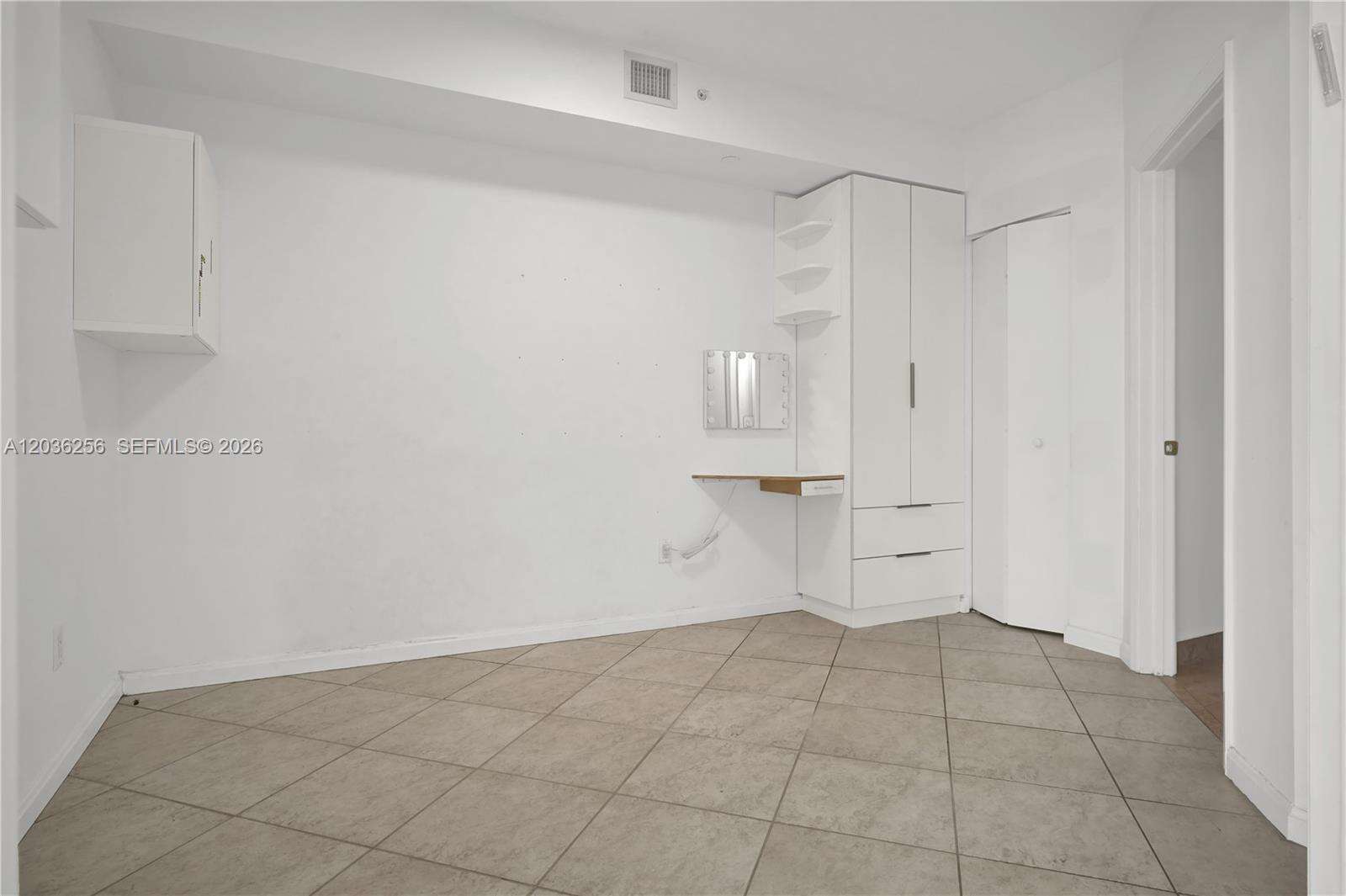 Blue Diamond at 4779 Collins Ave, Miami Beach, FL 33140 - For Sale photo 23