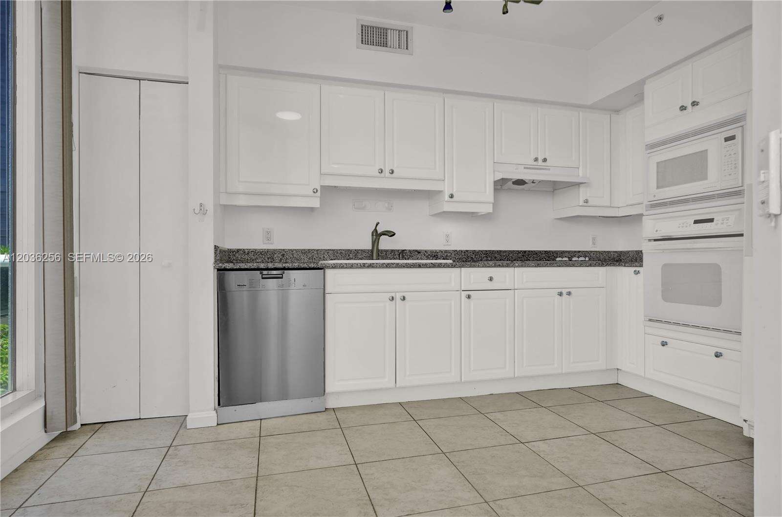Blue Diamond at 4779 Collins Ave, Miami Beach, FL 33140 - For Sale photo 6