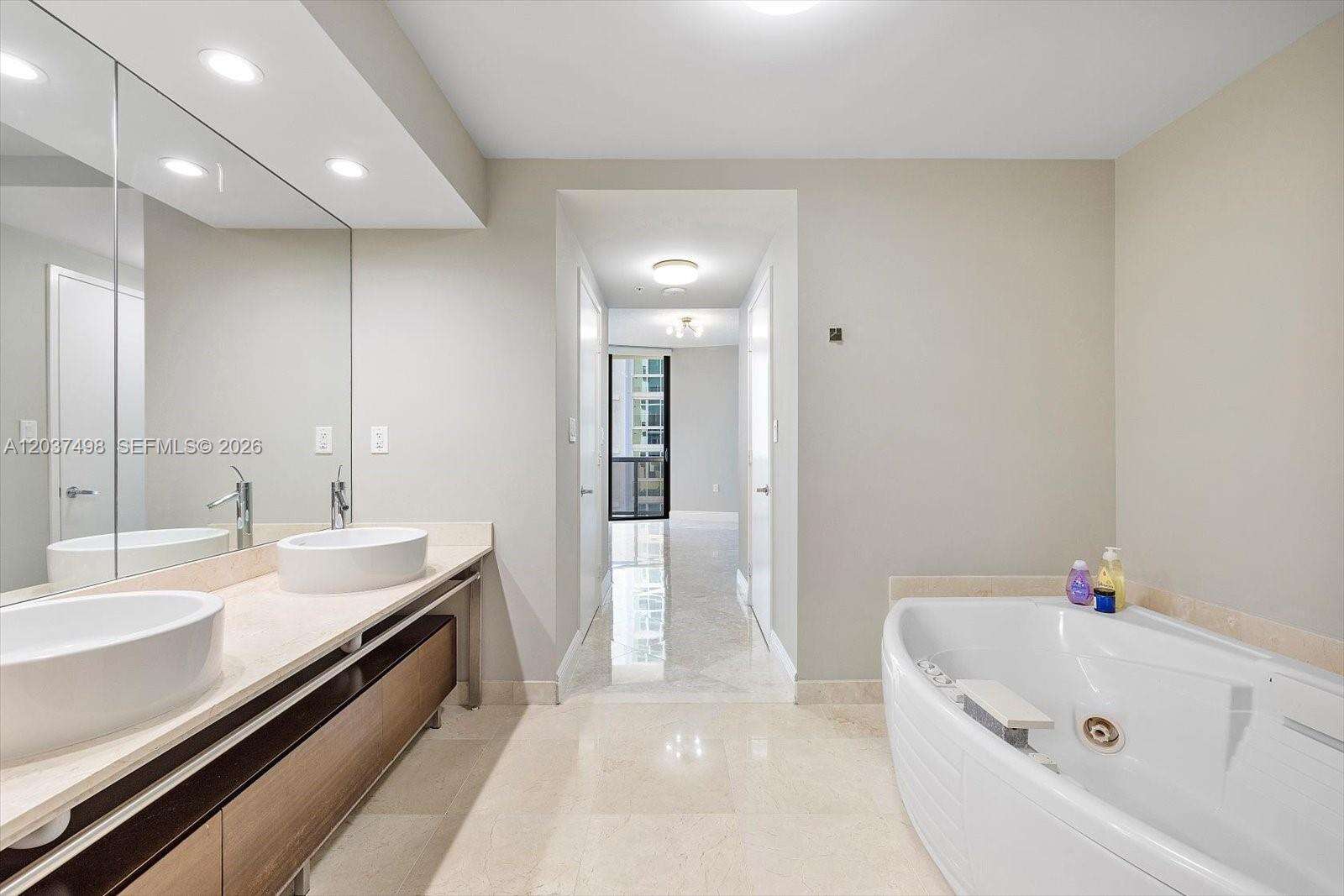 Sayan at 16275 Collins Ave, Sunny Isles Beach, FL 33160 - For Sale photo 17