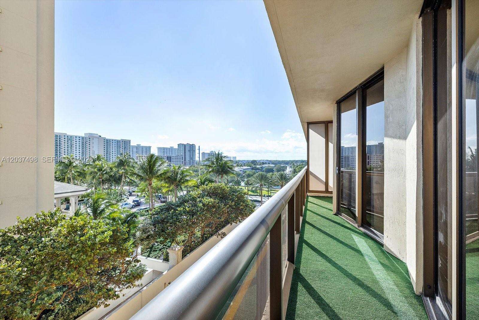Sayan at 16275 Collins Ave, Sunny Isles Beach, FL 33160 - For Sale photo 21
