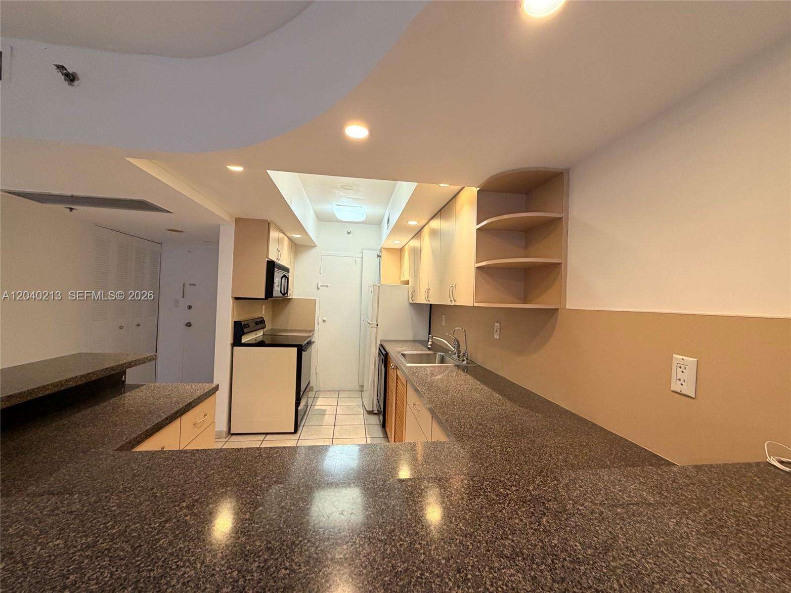 Decoplage at 100 Lincoln Rd, Miami Beach, FL 33139 - For Sale photo 16