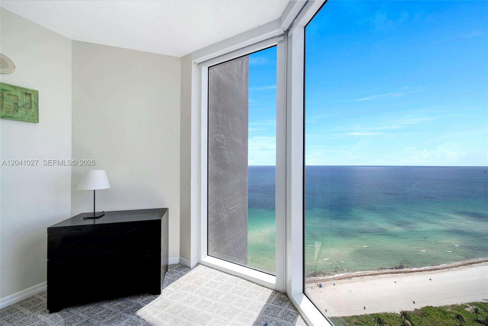 La Perla at 16699 Collins Ave, Sunny Isles Beach, FL 33160 - For Sale photo 18