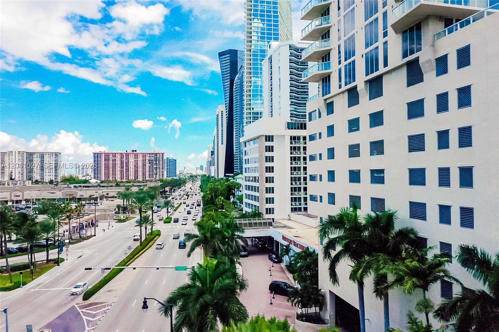 La Perla at 16699 Collins Ave, Sunny Isles Beach, FL 33160 - For Sale photo 29