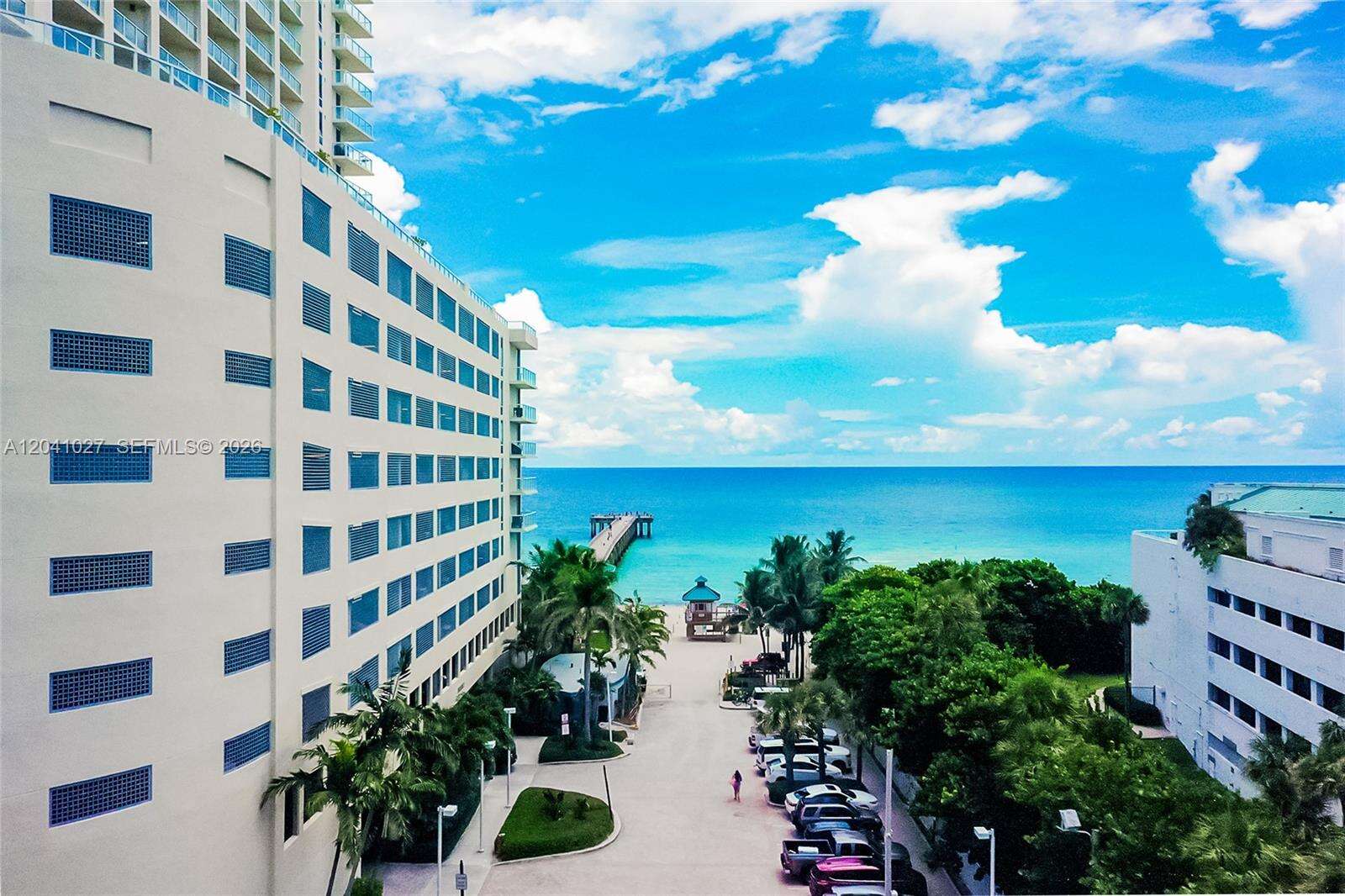 La Perla at 16699 Collins Ave, Sunny Isles Beach, FL 33160 - For Sale photo 30
