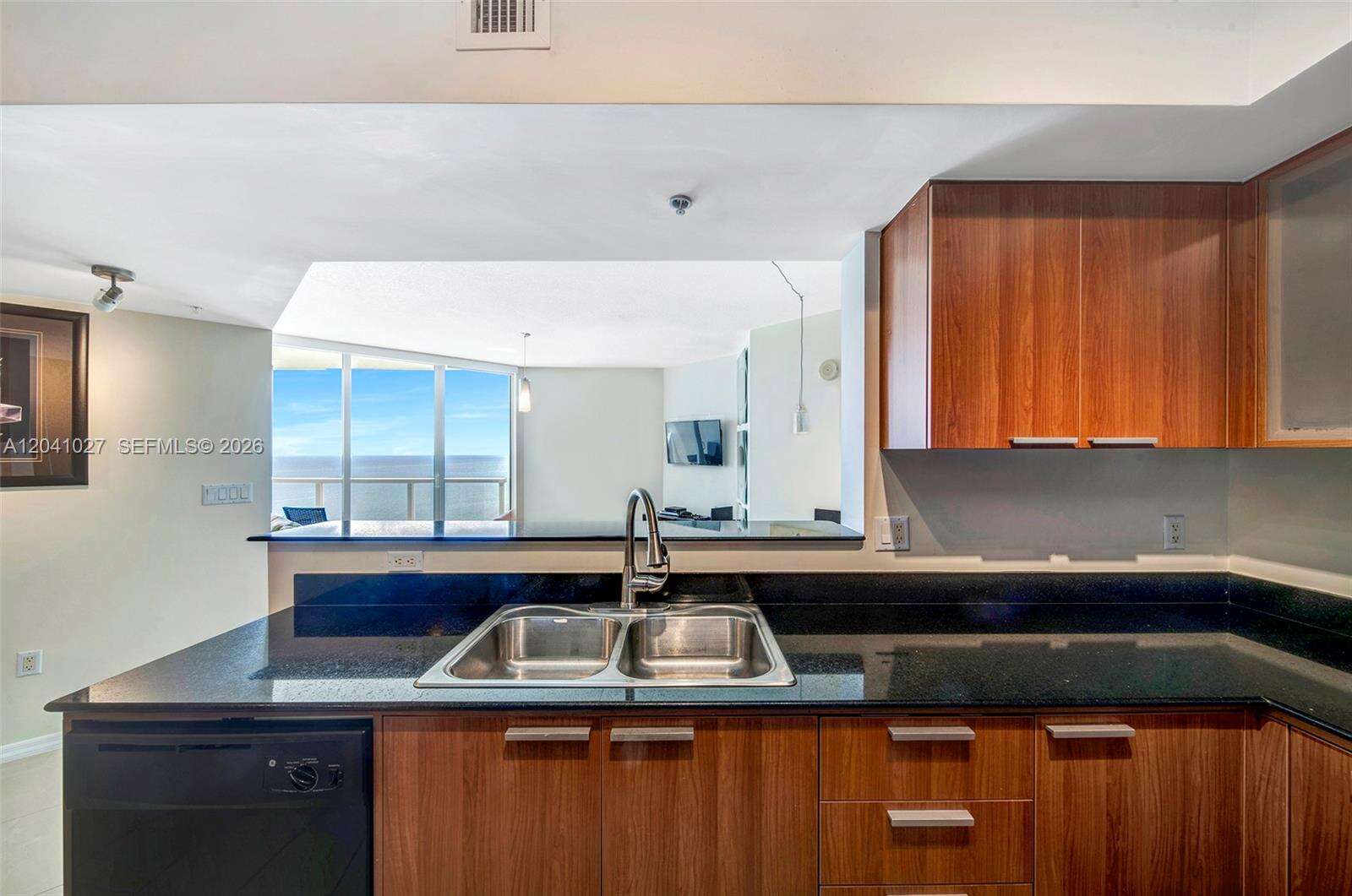 La Perla at 16699 Collins Ave, Sunny Isles Beach, FL 33160 - For Sale photo 5