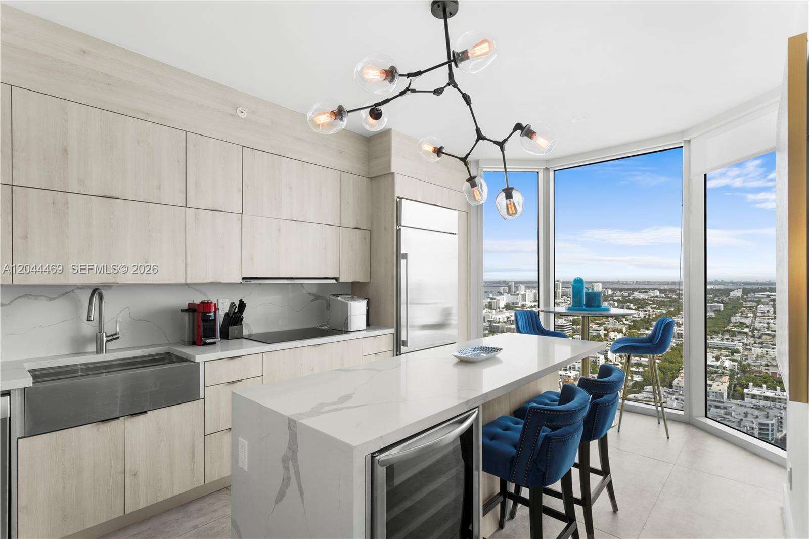 Portofino Tower at 300 Pointe Dr, Miami Beach, FL 33139 - For Sale photo 2