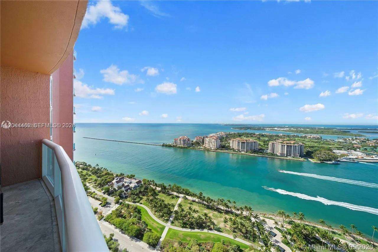 Portofino Tower at 300 Pointe Dr, Miami Beach, FL 33139 - For Sale photo 23