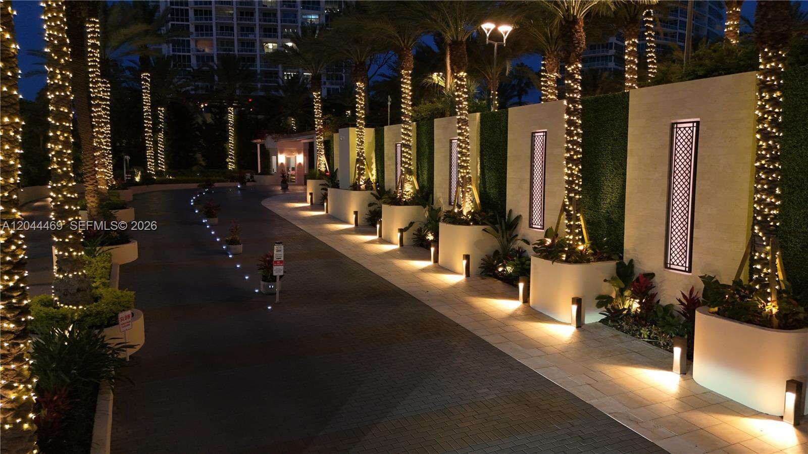 Portofino Tower at 300 Pointe Dr, Miami Beach, FL 33139 - For Sale photo 33