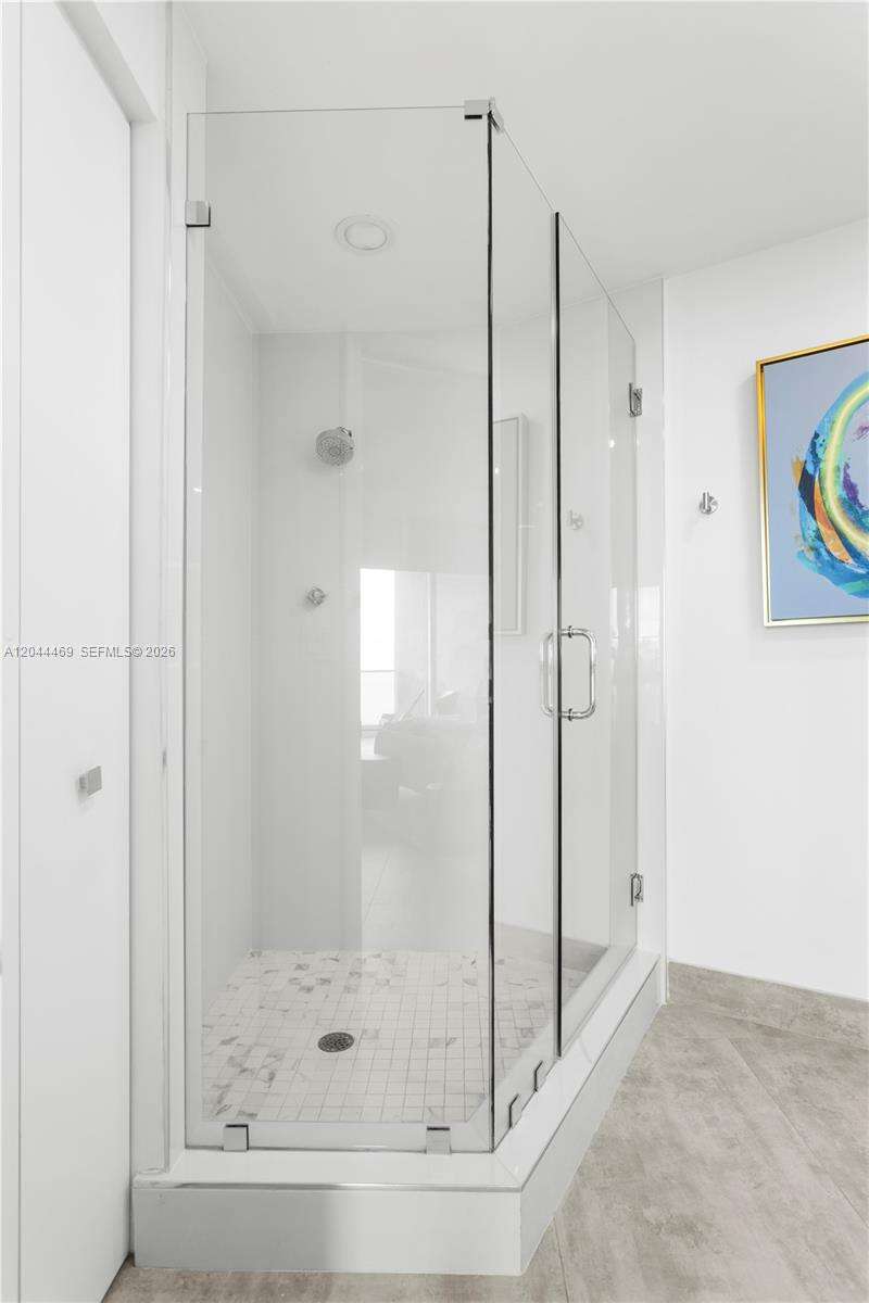 Portofino Tower at 300 Pointe Dr, Miami Beach, FL 33139 - For Sale photo 58
