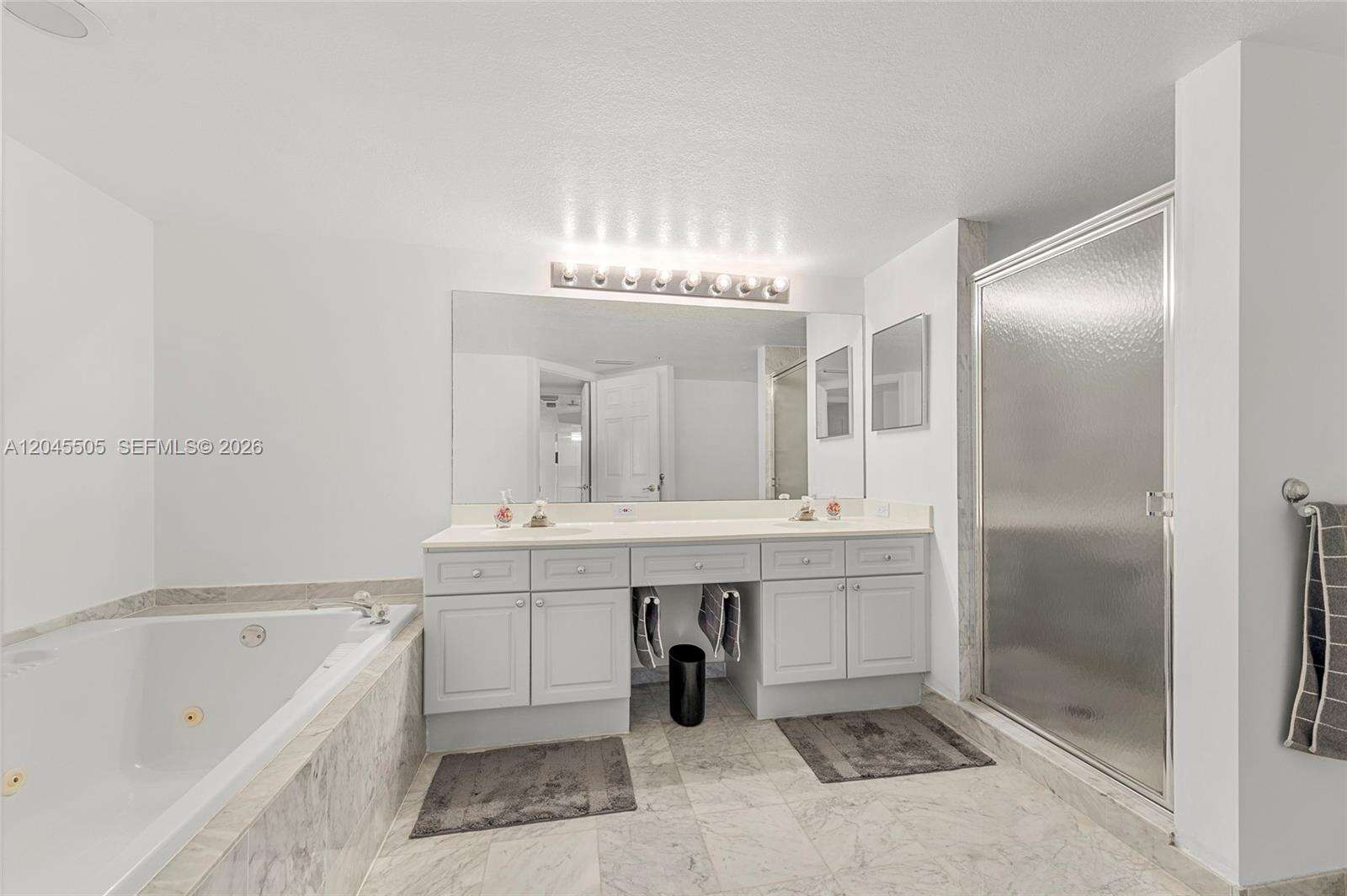 Florida Ocean Club at 17275 Collins Ave, Sunny Isles Beach, FL 33160 - For Sale photo 14