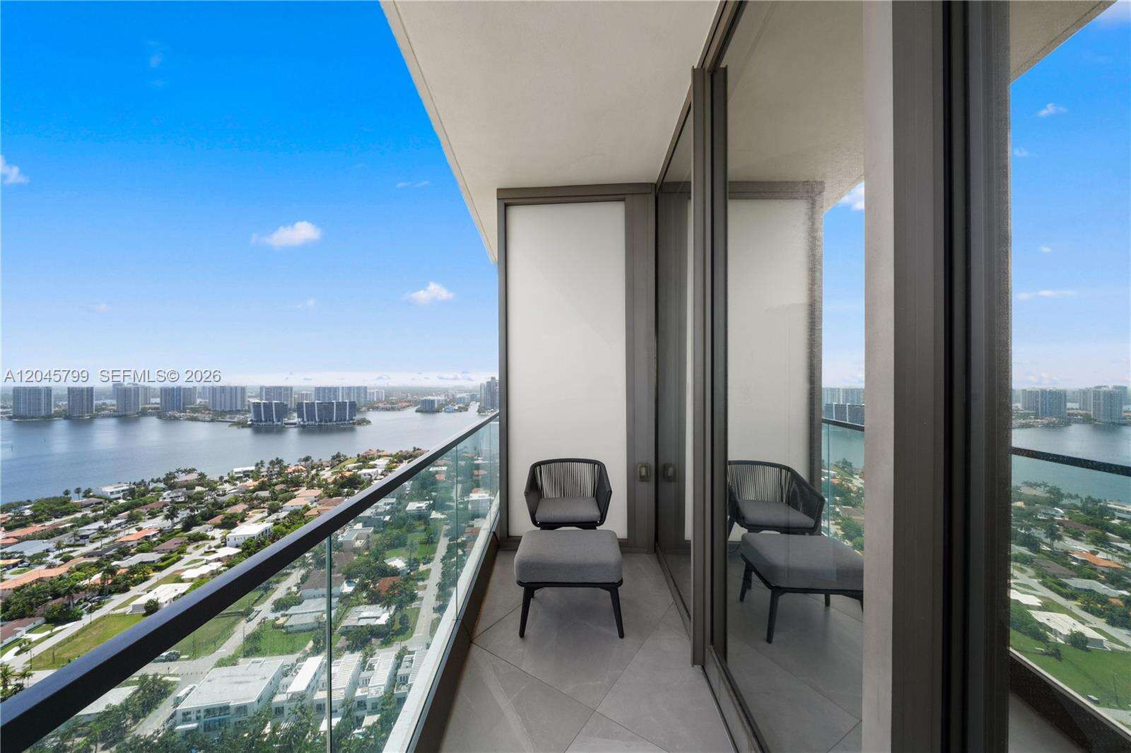 Armani Casa at 18975 Collins Ave, Sunny Isles Beach, FL 33160 - For Sale photo 15
