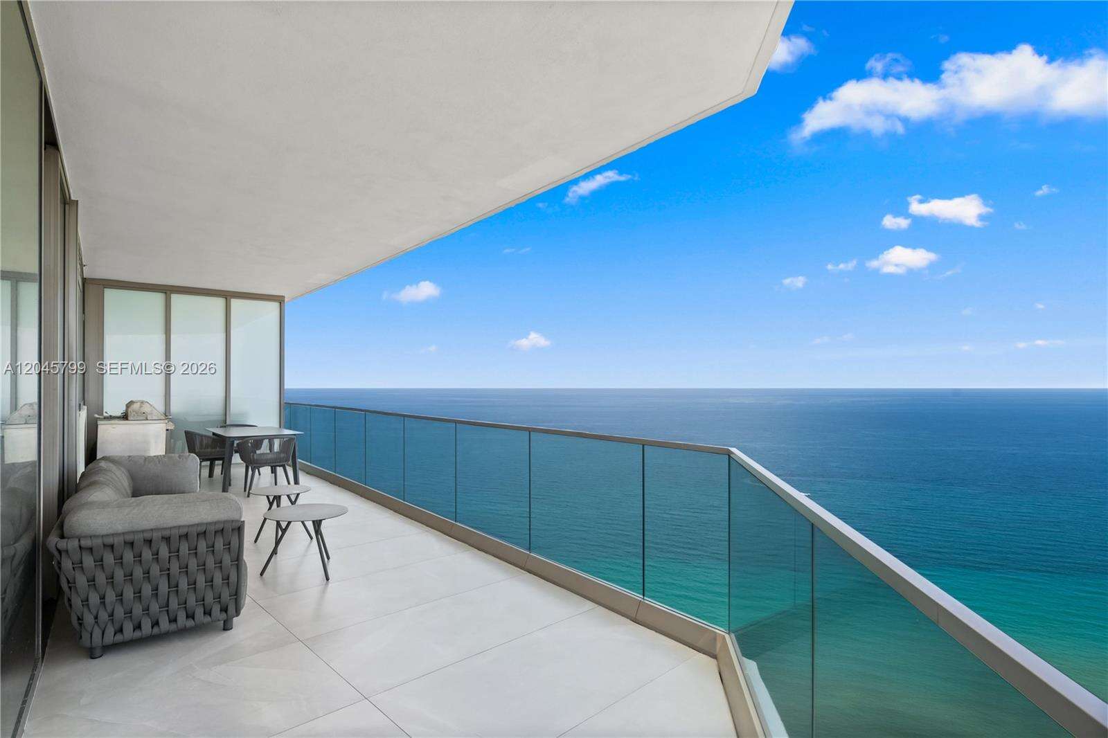Armani Casa at 18975 Collins Ave, Sunny Isles Beach, FL 33160 - For Sale photo 4