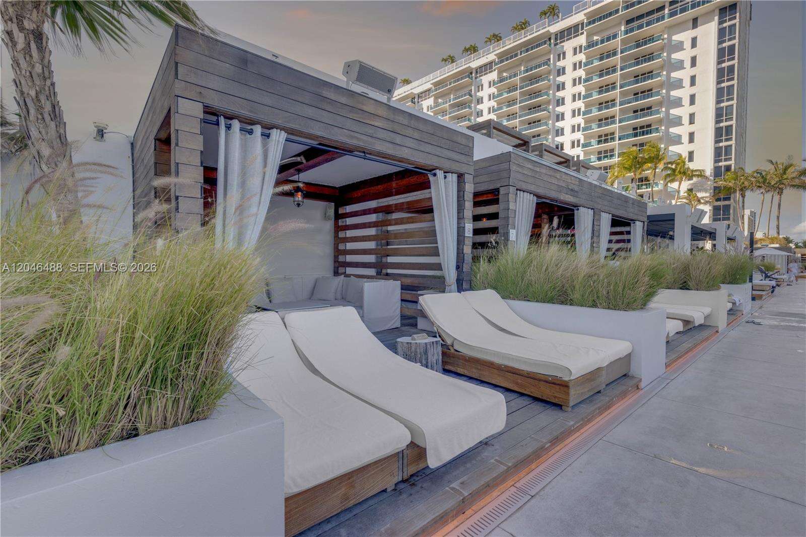 Roney Palace at 2301 Collins Ave, Miami Beach, FL 33139 - For Sale photo 32