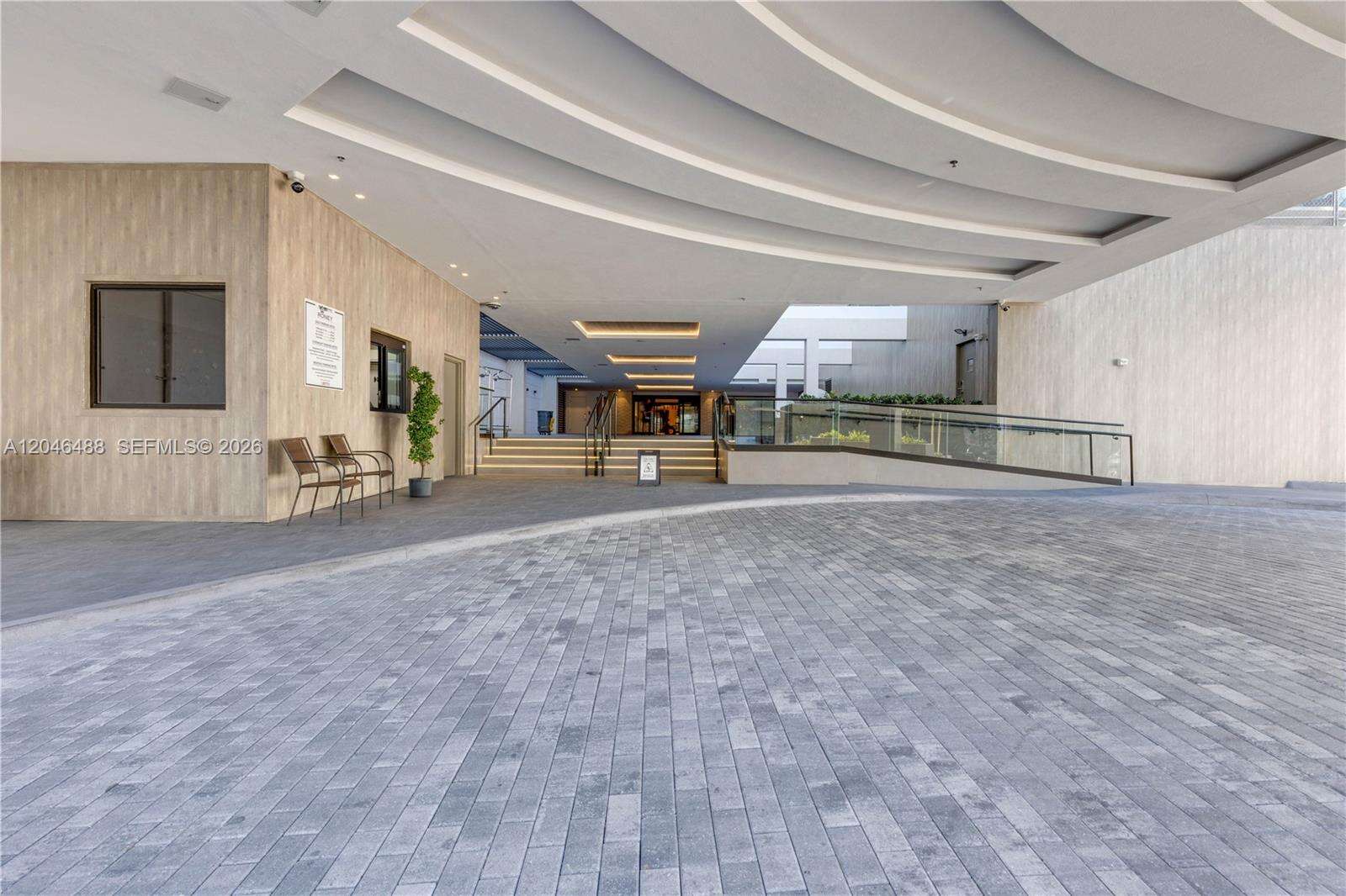 Roney Palace at 2301 Collins Ave, Miami Beach, FL 33139 - For Sale photo 33
