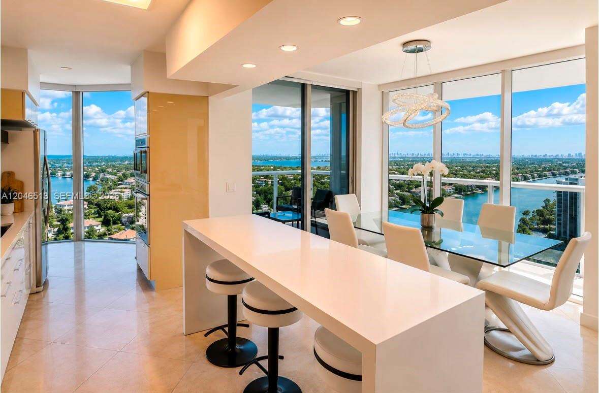 Green Diamond at 4775 Collins Ave, Miami Beach, FL 33140 - For Sale photo 1