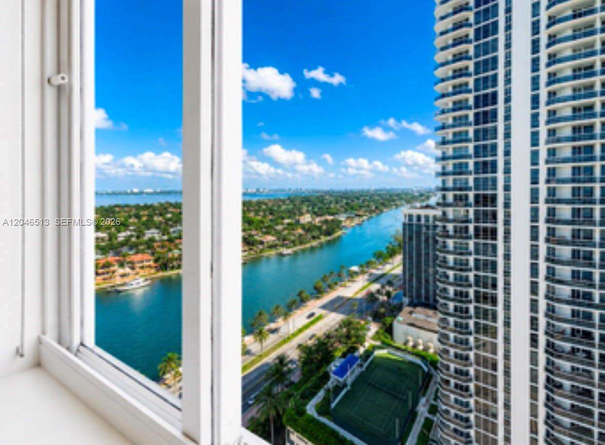 Green Diamond at 4775 Collins Ave, Miami Beach, FL 33140 - For Sale photo 11
