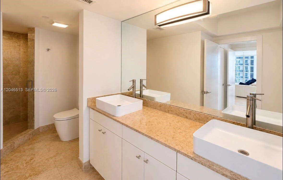 Green Diamond at 4775 Collins Ave, Miami Beach, FL 33140 - For Sale photo 14