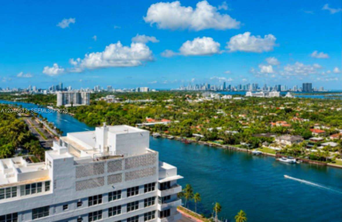 Green Diamond at 4775 Collins Ave, Miami Beach, FL 33140 - For Sale photo 9