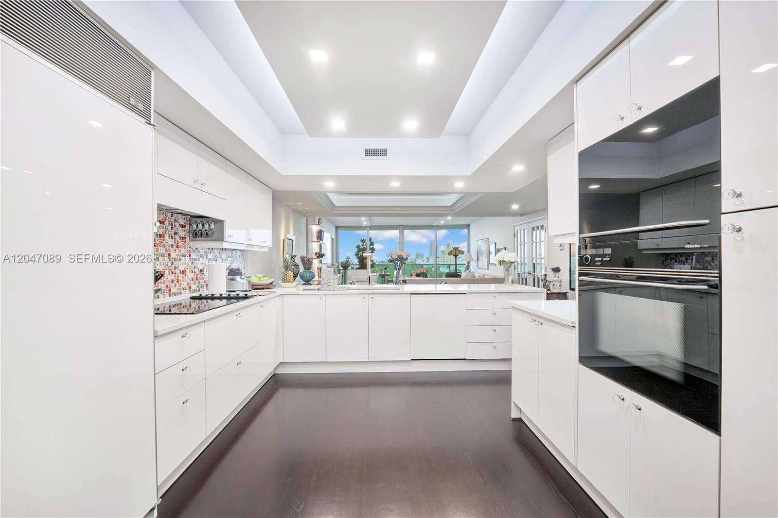 Il Villaggio at 1455 Ocean Dr, Miami Beach, FL 33139 - For Sale photo 17