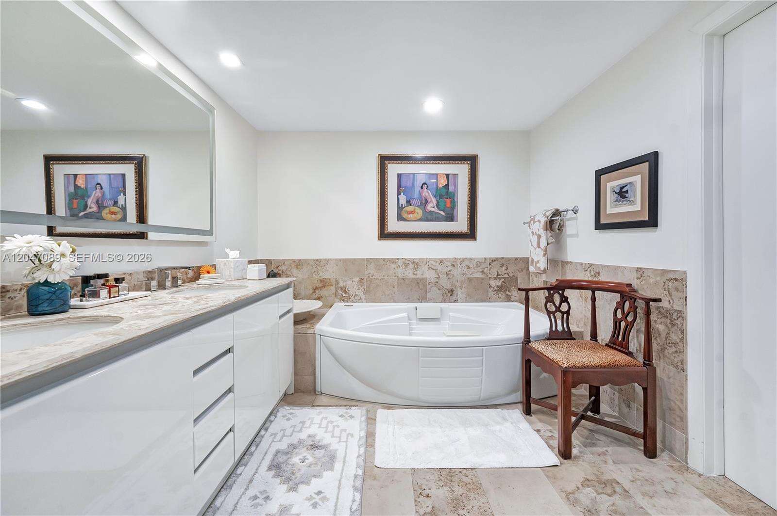 Il Villaggio at 1455 Ocean Dr, Miami Beach, FL 33139 - For Sale photo 21