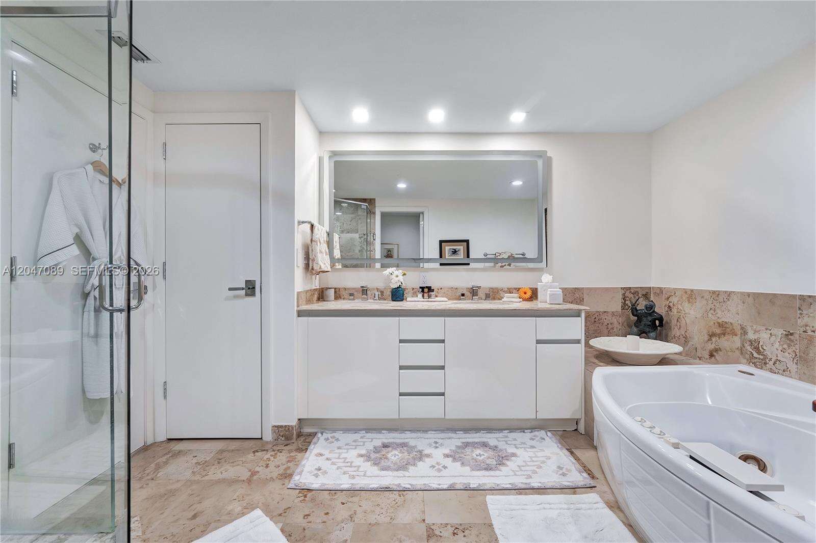 Il Villaggio at 1455 Ocean Dr, Miami Beach, FL 33139 - For Sale photo 22
