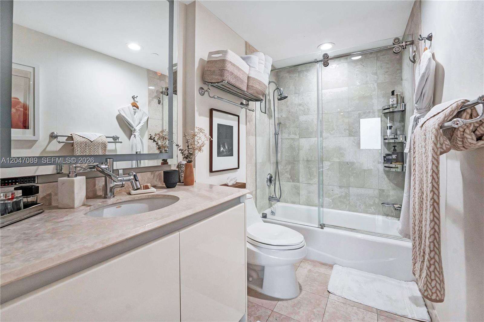 Il Villaggio at 1455 Ocean Dr, Miami Beach, FL 33139 - For Sale photo 27