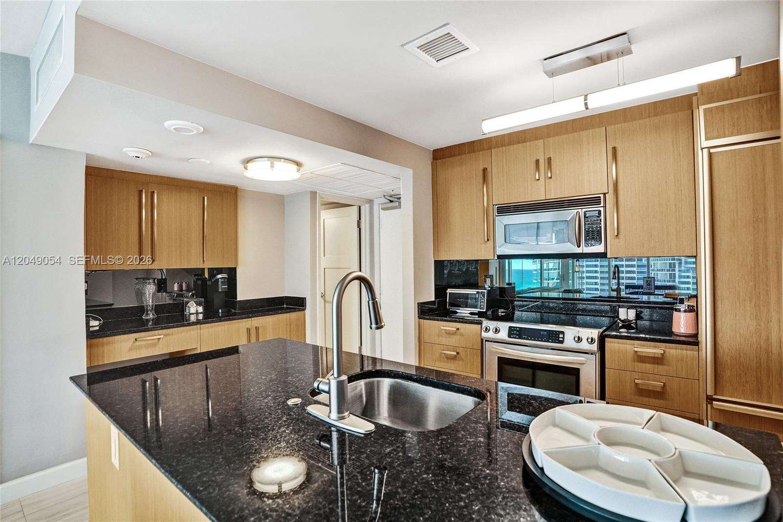 Harbour House at 10275 Collins Ave, Bal Harbour, FL 33154 - For Sale photo 8