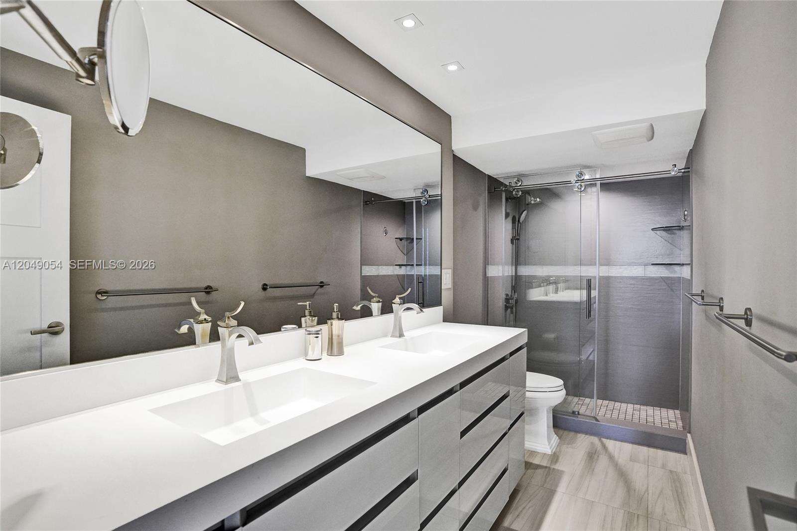 Harbour House at 10275 Collins Ave, Bal Harbour, FL 33154 - For Sale photo 9