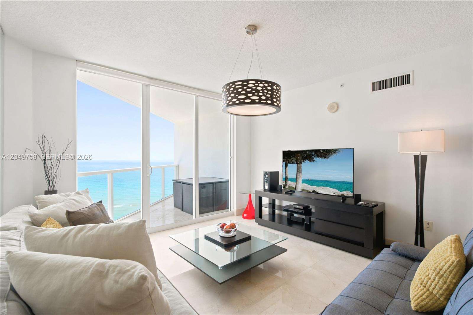 La Perla at 16699 Collins Ave, Sunny Isles Beach, FL 33160 - For Sale photo 2
