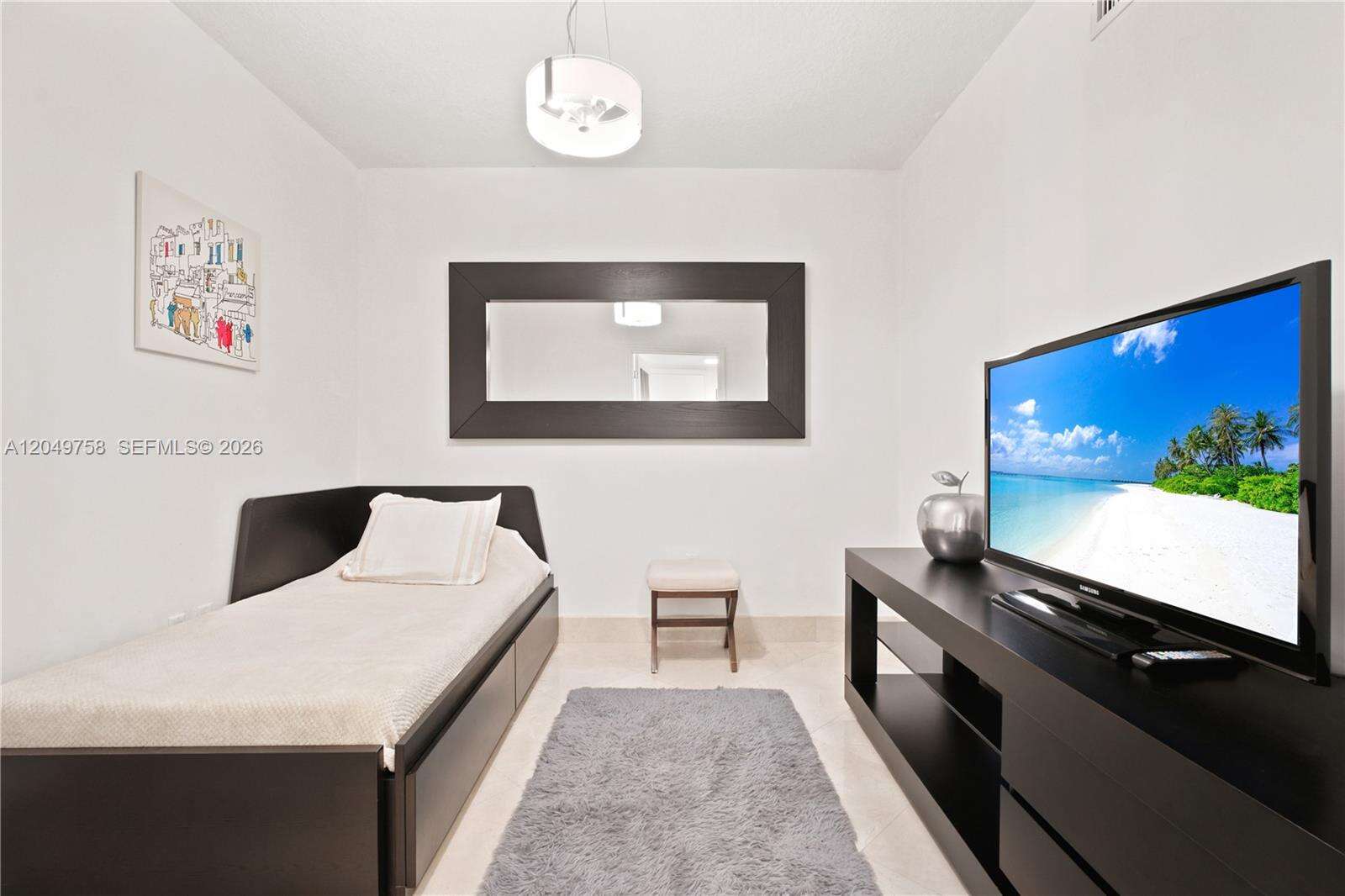 La Perla at 16699 Collins Ave, Sunny Isles Beach, FL 33160 - For Sale photo 12